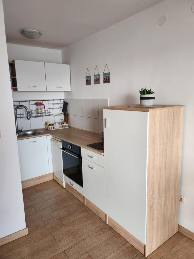 Lucija Apartment Karlobag Exterior photo