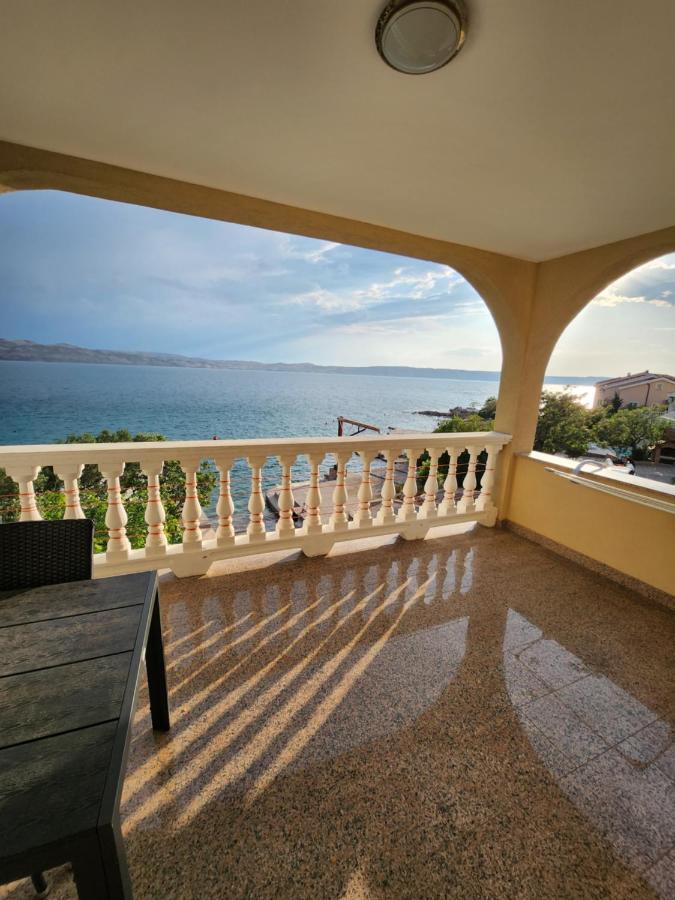 Lucija Apartment Karlobag Exterior photo